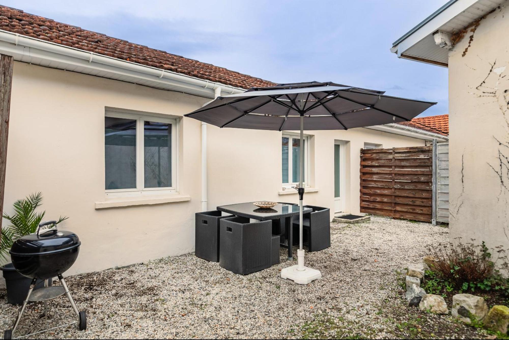 Maisonnette Jardin Merignac Villa Exterior foto